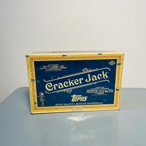 TOPPS 2005 Unopened Cracker Jack Box Baseball Cards